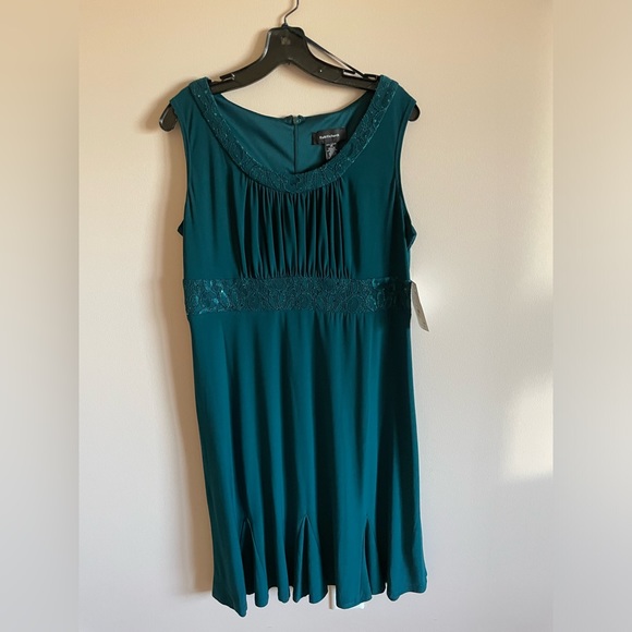 R & M Richards Emerald Green Sleeveless Dress with Jacket.  Size 14.  Never worn - Picture 3 of 10